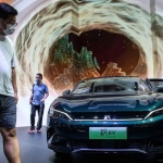 Çinli BYD Tesla’yı geride bırakmaya yaklaşıyor